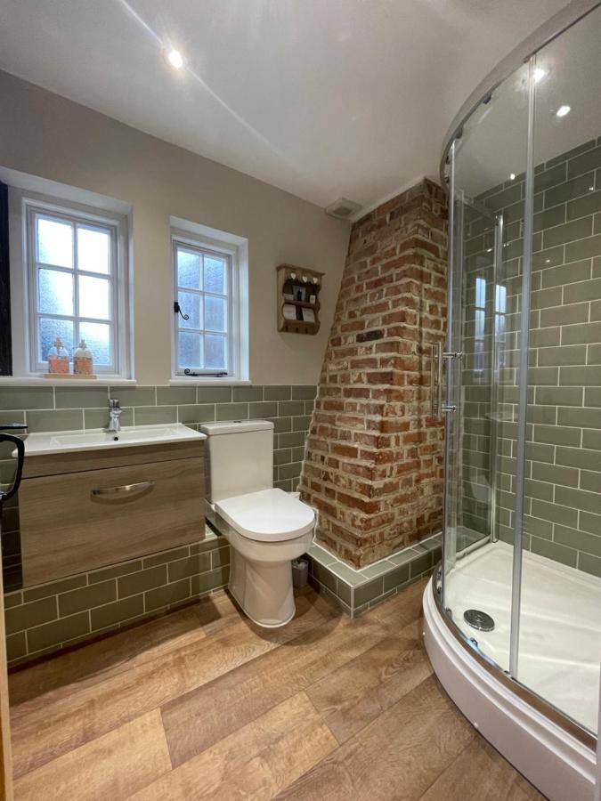 Historic Cambridgeshire Cottage Godmanchester Eksteriør billede