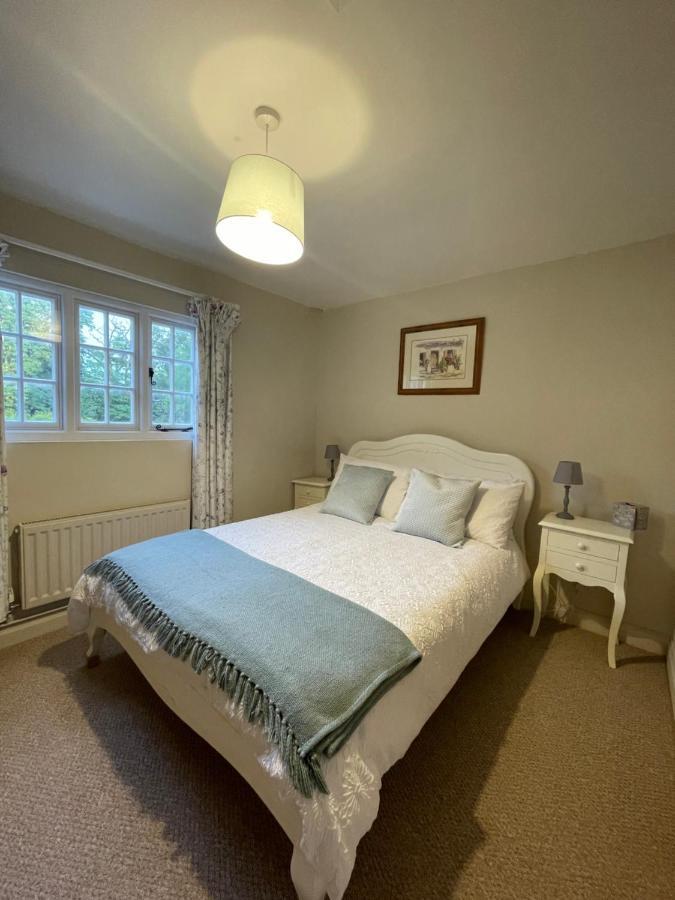 Historic Cambridgeshire Cottage Godmanchester Eksteriør billede
